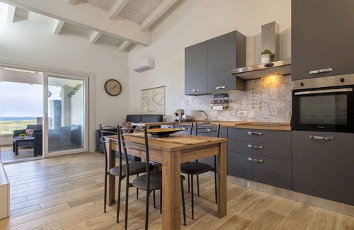 La Muddizza Apartment | Lovely apartment for 5 people with A/C, WIFI, TV, patio and parking