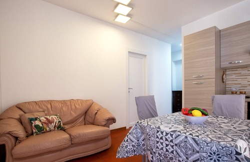 Olbia Apartment | Lovely apartment for 2 people with A/C, WIFI, TV, terrace and pets allowed
