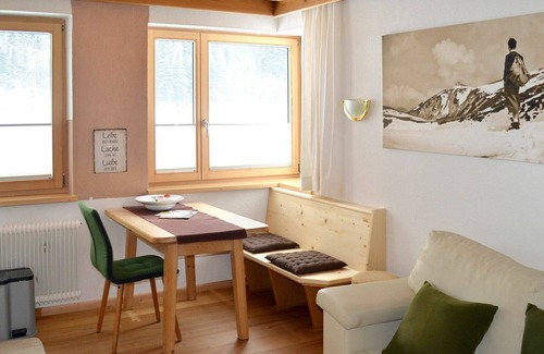 Flirsch Apartment | Lovely apartment for 3 guests with WIFI, patio and parking