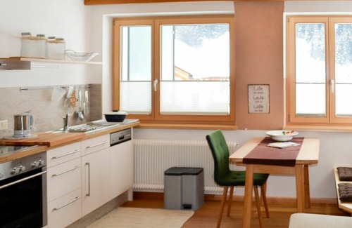 Flirsch Apartment | Lovely apartment for 3 guests with WIFI, patio and parking
