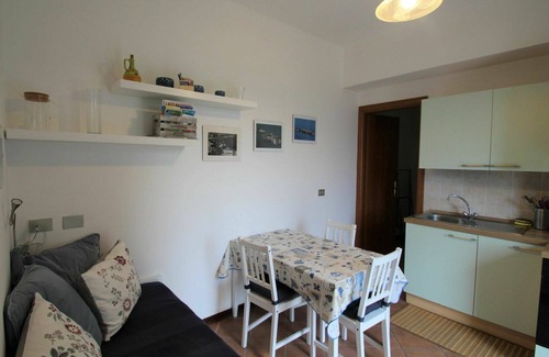 Luino Apartment | Lovely apartment for 3 people with WIFI, TV and patio