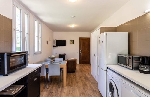 Cervione Apartment | Lovely apartment for 4 people with WIFI, A/C, TV, terrace, pets allowed and panoramic view