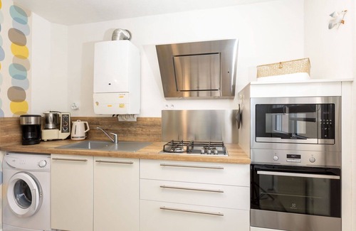 La Madeleine-Bellevue Apartment | Lovely apartment for 4 people with WIFI, TV, balcony and pets allowed