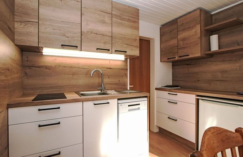 Axams Apartment | Lovely apartment for 4 guests with TV, patio and pets allowed