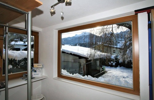 Axams Apartment | Lovely apartment for 4 guests with TV, patio and pets allowed
