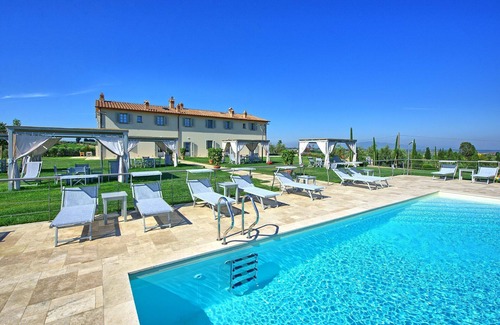 Vinci Apartment | Lovely apartment for 4 guests with WIFI, A/C, pool, TV and panoramic view