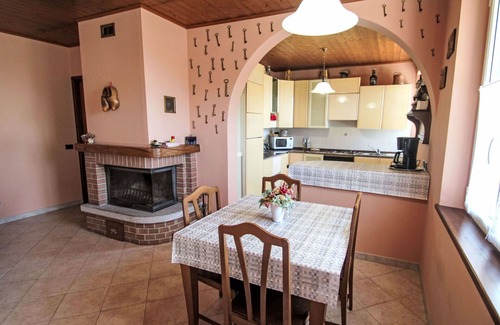 Aurano Apartment | Lovely apartment for 4 people with TV, terrace and pets allowed