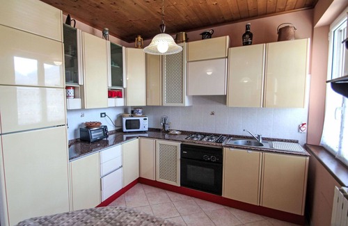 Aurano Apartment | Lovely apartment for 4 people with TV, terrace and pets allowed
