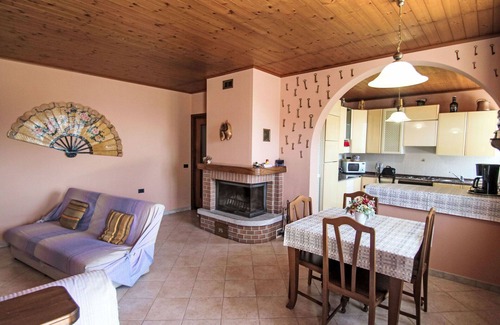 Aurano Apartment | Lovely apartment for 4 people with TV, terrace and pets allowed