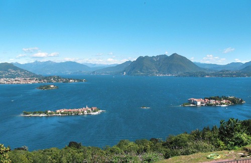 Stresa Apartment | Lovely apartment for 4 guests with pool, WIFI, TV and terrace
