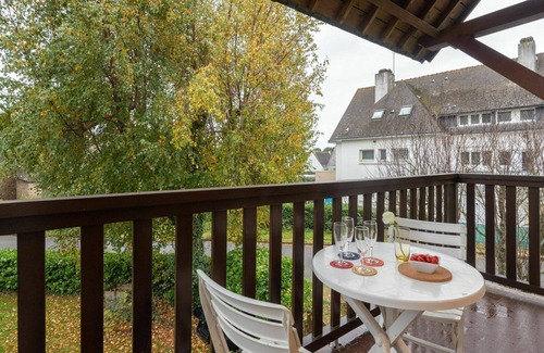 La Trinite-sur-Mer Apartment | Lovely apartment for 4 people with WIFI, TV and balcony