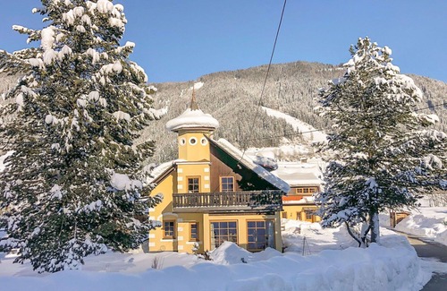 Gnesau Apartment | Lovely apartment for 5 people with hot tub, WIFI, TV, patio and pets allowed