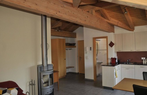 Adelboden Apartment | Lovely apartment for 5 people with WIFI, TV and balcony