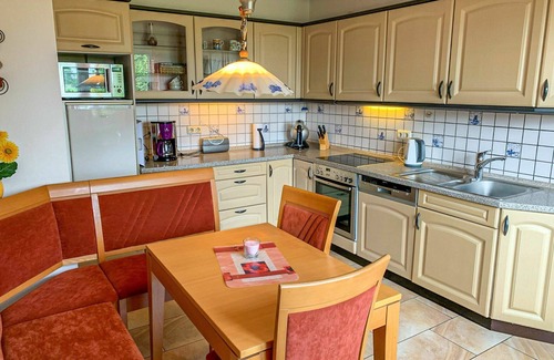 Eversmeer Apartment | Lovely apartment for 5 guests with TV and terrace