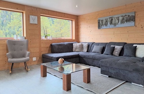 Champex-Lac Apartment | Lovely apartment for 6 people with WIFI, TV, terrace and parking