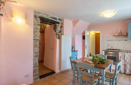 Vasia Apartment | Lovely apartment for 6 guests with WIFI, terrace, pets allowed and parking