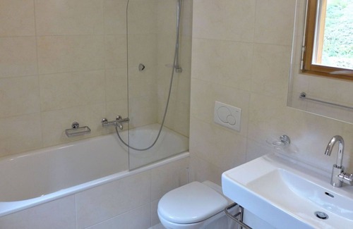 Randogne Apartment | Lovely apartment for 6 guests with WIFI, TV, terrace and parking
