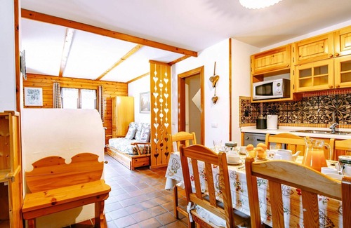 Penia Apartment | Lovely apartment for 6 guests with TV and pets allowed
