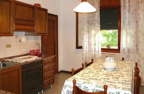 Passarella di Sotto Apartment | Lovely apartment for 6 people with WIFI, TV, patio and pets allowed