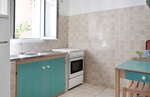 Pineto Apartment | Lovely apartment for 6 people with WIFI, A/C, TV, terrace and pets allowed