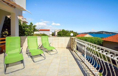 Seget Apartment | Lovely apartment for 6 people with A/C, WIFI, TV and terrace