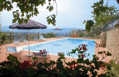 Pian di Sco Apartment | Lovely apartment for 6 people with WIFI, pool and TV