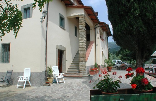 Pian di Sco Apartment | Lovely apartment for 6 people with WIFI, pool and TV