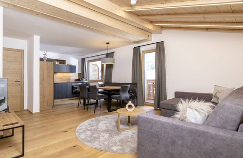 Soell Apartment | Lovely apartment for 6 people with WIFI, TV and balcony
