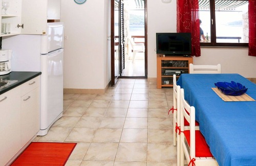 Prizba Apartment | Lovely apartment for 8 guests with A/C, WIFI, TV and balcony