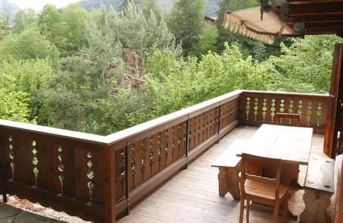 Gstaad Apartment | Lovely apartment for 9 people with WIFI and balcony