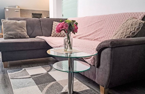 Bad Ischl Apartment | Lovely apartment for 2 people with WIFI, TV, pets allowed and parking