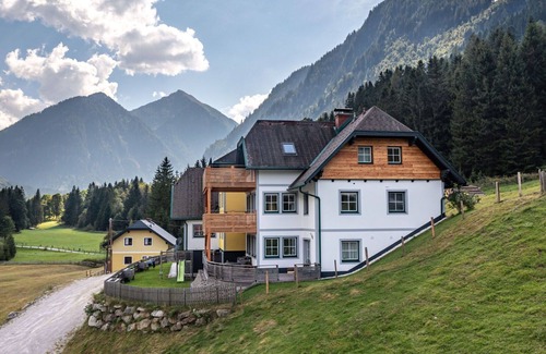Solk Apartment | Lovely apartment for 6 guests with WIFI, TV, terrace and pets allowed