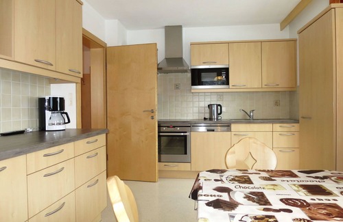 Schwendau Apartment | Lovely apartment for 5 people with WIFI, TV, balcony and parking