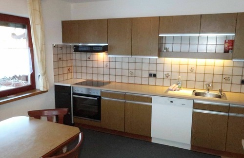 Tobadill Apartment | Lovely apartment for 7 people with WIFI, TV and balcony