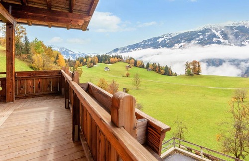 Stummerberg Apartment | Lovely apartment for 5 people with WIFI, TV, balcony and parking