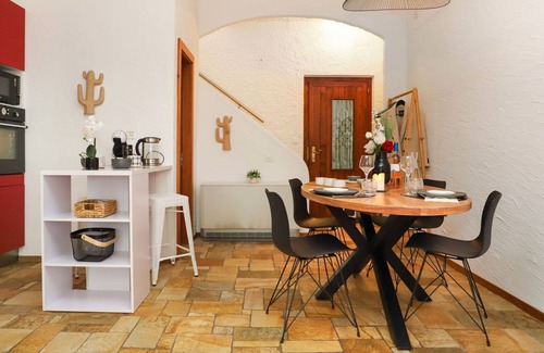 Bouveret Apartment | Lovely apartment for 2 guests with WIFI, TV, terrace, pets allowed and panoramic view