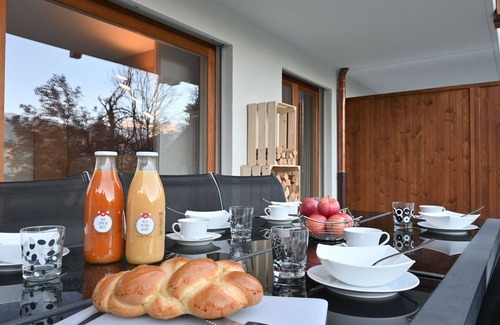 Ovronnaz Apartment | Lovely apartment for 4 people with WIFI, TV and terrace