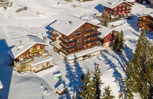 Riederalp Apartment | Lovely apartment for 5 guests with WIFI, TV, balcony and pets allowed