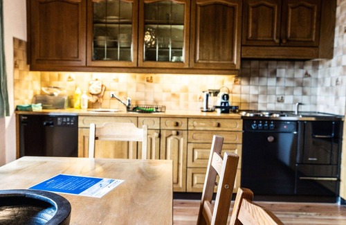 Riederalp Apartment | Lovely apartment for 8 people with WIFI, TV, balcony and pets allowed