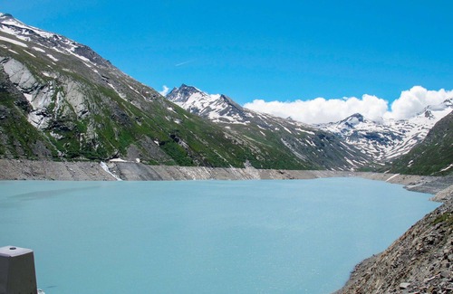 Saas-Fee Apartment | Lovely apartment for 8 people with WIFI, TV, balcony and pets allowed