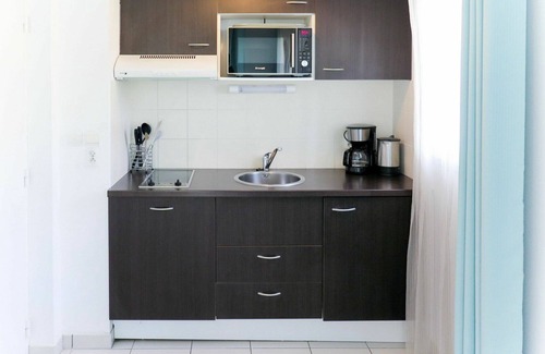 Saint-Palais-sur-Mer Apartment | Lovely apartment for 8 guests with WIFI, pool, hot tub, TV, terrace and pets allowed
