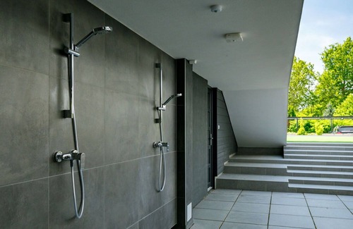 Balatonszemes Apartment | Lovely apartment for 6 guests with A/C, pool, WIFI, TV, terrace, pets allowed and parking