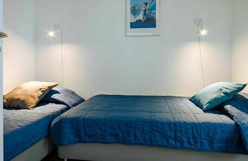 Balatonszemes Apartment | Lovely apartment for 6 guests with A/C, pool, WIFI, TV, terrace, pets allowed and parking
