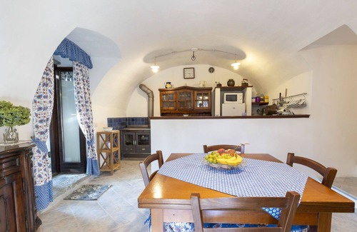 Morbegno Apartment | Lovely apartment for 4 guests with WIFI, terrace, pets allowed and parking