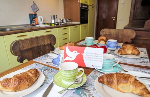 Pallanza Apartment | Lovely apartment for 5 guests with WIFI, TV and balcony