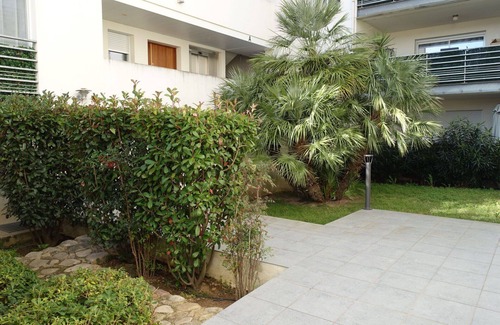Porto-Vecchio Apartment | Lovely apartment for 6 guests with WIFI, A/C, TV and terrace