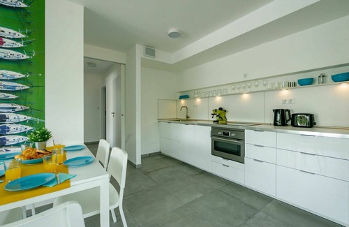 Balatonszemes Apartment | Lovely apartment for 6 guests with pool, A/C, WIFI, TV, terrace and pets allowed