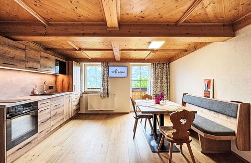 Ramsau am Dachstein Villa | Lovely apartment in villa for 3 people with WIFI, TV, balcony and pets allowed