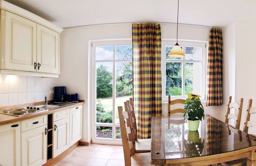 Hasserode House | Lovely apartment in villa for 6 people with pool, WIFI, TV, terrace, pets allowed and parking