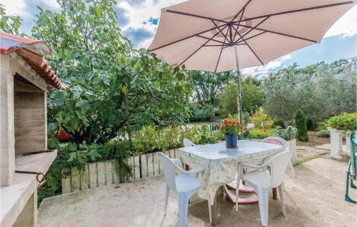 Gostinjac Apartment | Lovely Apartment In Dobrinj With Wifi